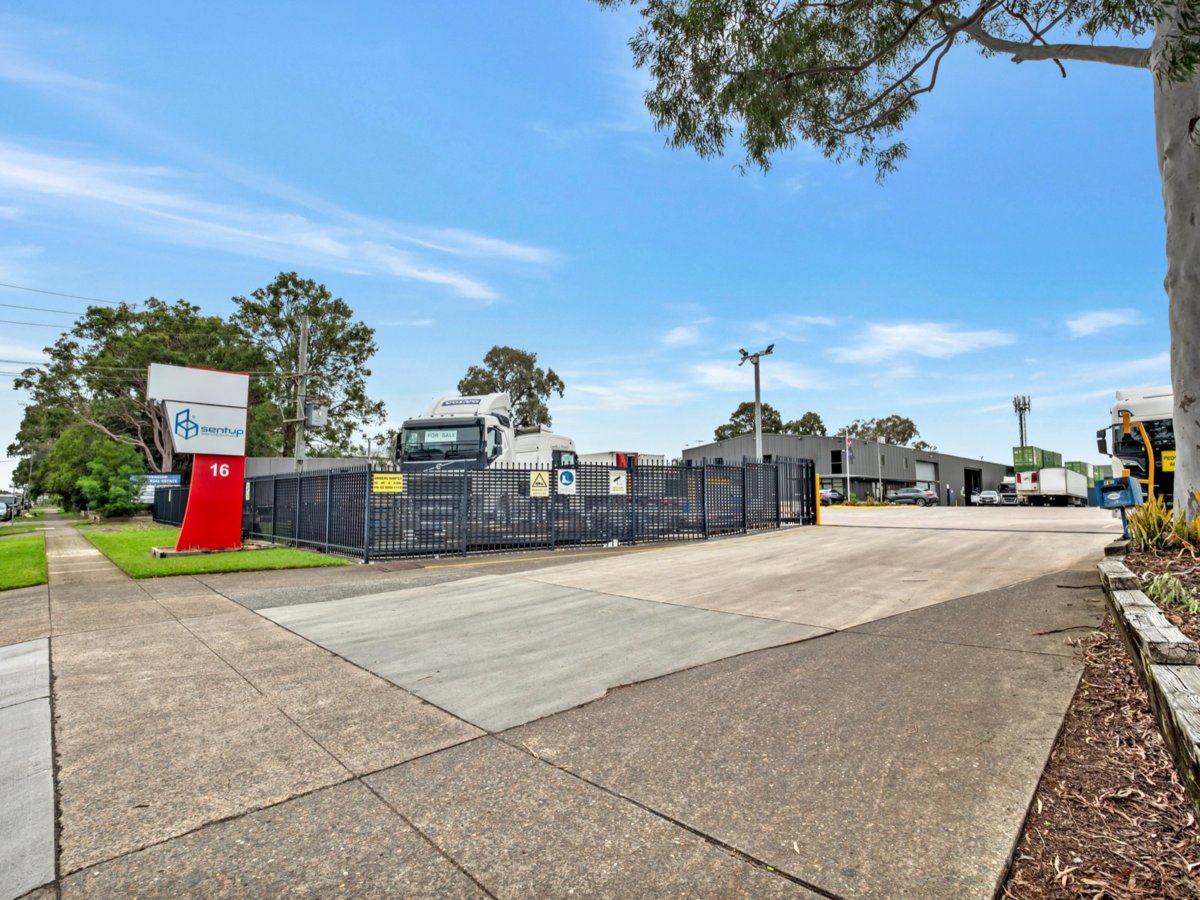 16-18 Riverside Road, CHIPPING NORTON