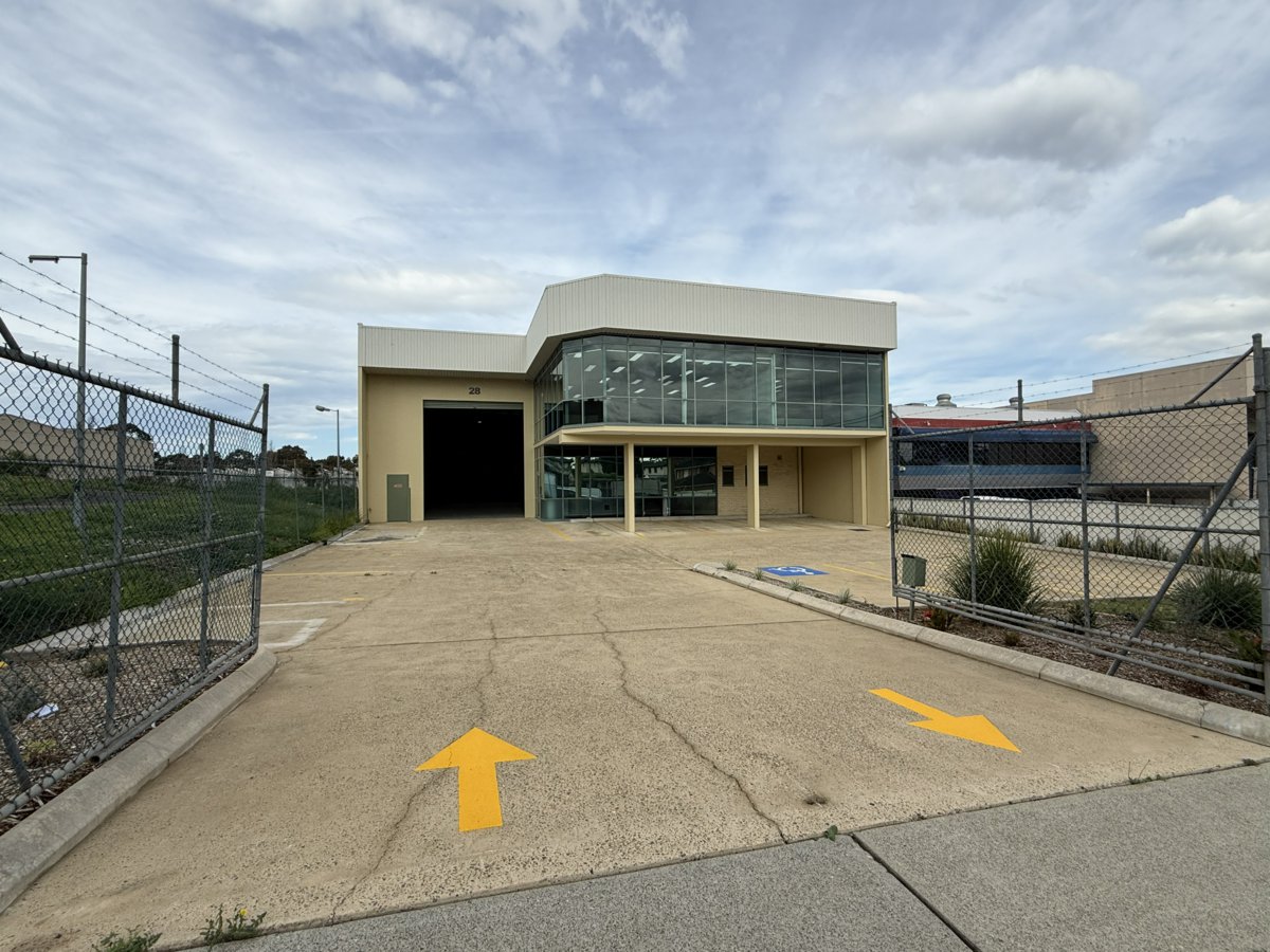 28 Raglan Road, AUBURN